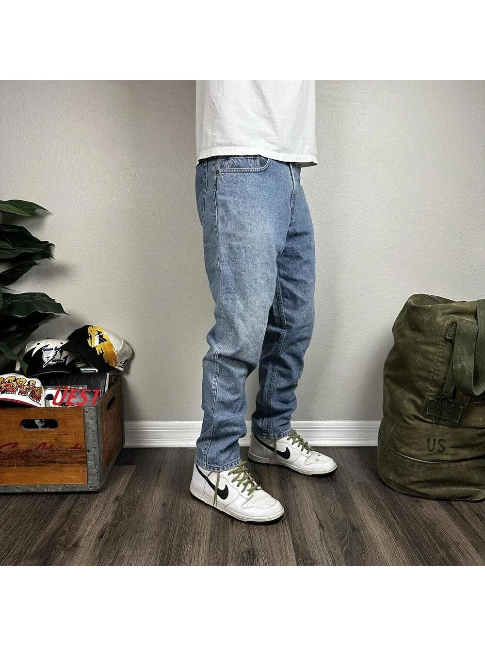 Vintage 90s Levi baggy fit leather orange tab denim jeans 32x30
